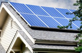 solar-panels-on-roof-of-home-985363900-cbd08b8111b745a89aaa1512dc70850d-1-1170x593